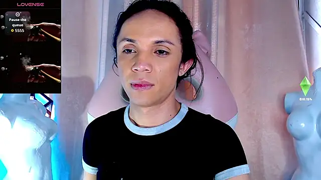 Cristal Gem1 online show from April 2026 06:47:01 PM