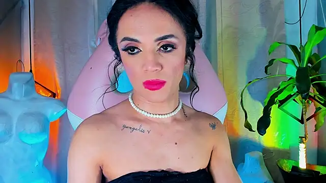Cristal Gem1 online show from May 2026 11:44:02 PM