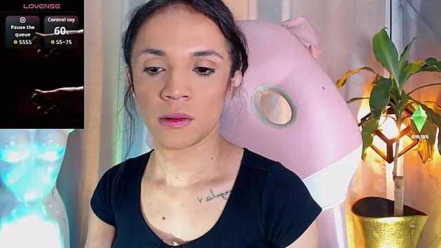 Cristal Gem1 online show from May 2026 11:39:01 AM