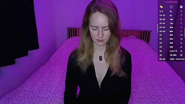 LyraHotty online show from March 2026 09:16:01 PM