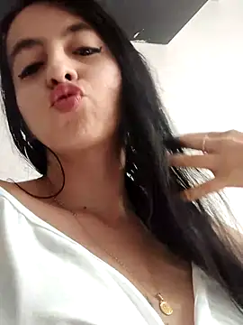 salo-rousee online show from October 2025 06:00:01 PM