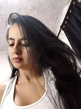 salo-rousee online show from October 2025 07:57:02 PM