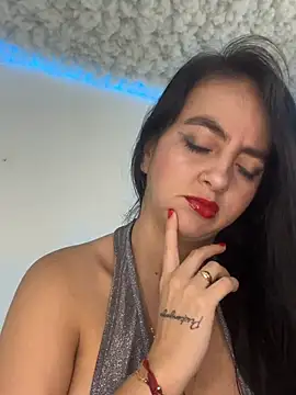 salo-rousee online show from February 2026 10:12:02 PM