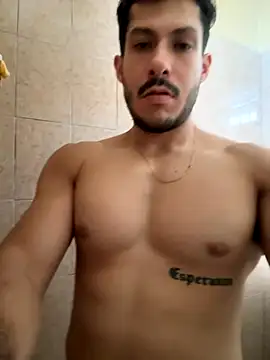 Snapshot of Darg98 chatting on October 2025 10:35:01 PM Darg98 online show from October 2025 10:35:01 PM