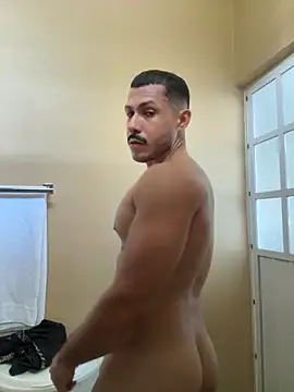 Snapshot of Darg98 chatting on November 2025 08:12:01 PM Darg98 online show from November 2025 08:12:01 PM