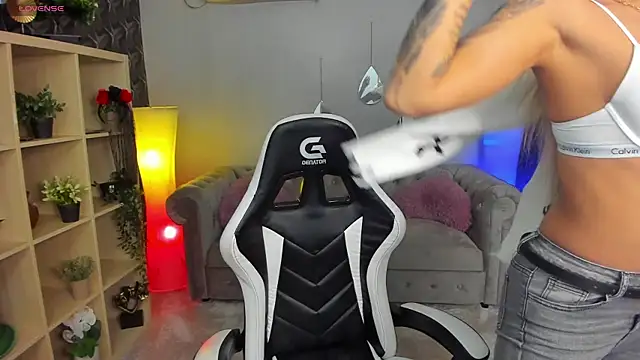 xPuka online show from December 2025 06:18:02 PM