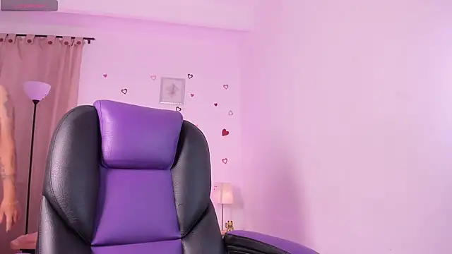 LiaaMoretzz online show from June 2026 10:51:02 PM