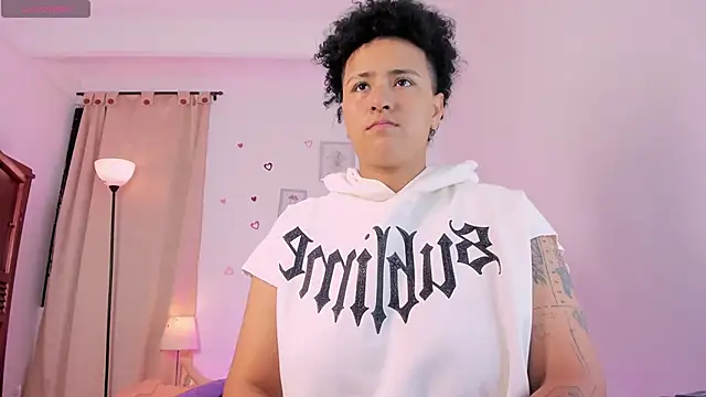 LiaaMoretzz online show from April 2026 02:56:01 AM