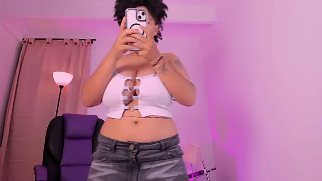 LiaaMoretzz online show from December 2025 03:38:02 AM