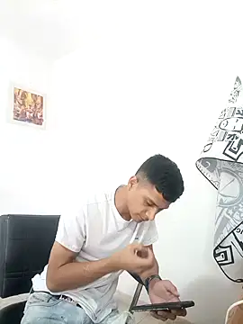 Snapshot of hechizo777 chatting on September 2025 04:47:01 PM hechizo777 online show from September 2025 04:47:01 PM