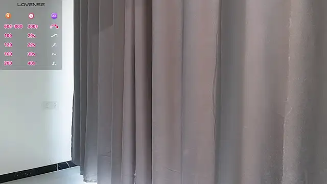 Snapshot of xiuxiu-04 chatting on December 2025 03:23:01 AM xiuxiu-04 online show from December 2025 03:23:01 AM