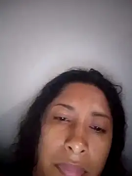 Snapshot of anitotori chatting on December 2025 04:45:02 PM anitotori online show from December 2025 04:45:02 PM