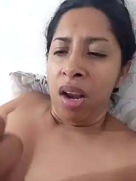 Snapshot of anitotori chatting on November 2025 02:39:01 PM anitotori online show from November 2025 02:39:01 PM