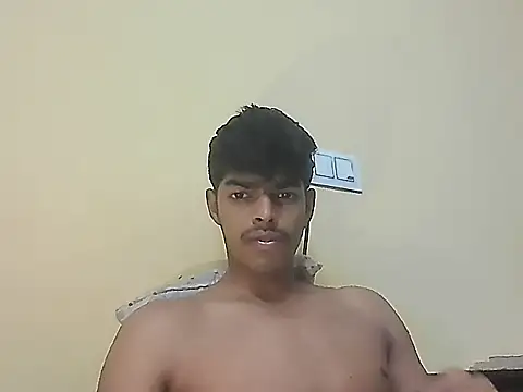 Snapshot of monster_33 chatting on May 2026 02:00:02 PM monster 33 online show from May 2026 02:00:02 PM