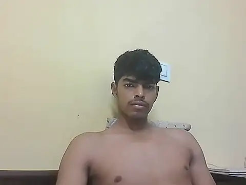 Snapshot of monster_33 chatting on April 2026 08:00:02 AM monster 33 online show from April 2026 08:00:02 AM