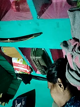 Pooja750 online show from February 2026 06:19:02 PM