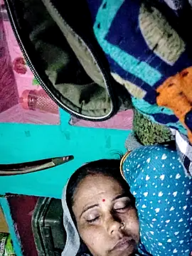 Pooja750 online show from December 2025 04:52:02 PM