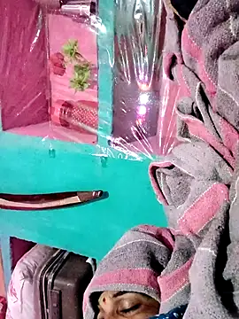 Pooja750 online show from October 2025 06:29:01 PM