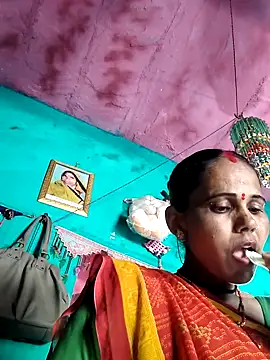 Pooja750 online show from February 2026 07:11:02 AM