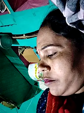 Pooja750 online show from December 2025 06:41:01 PM