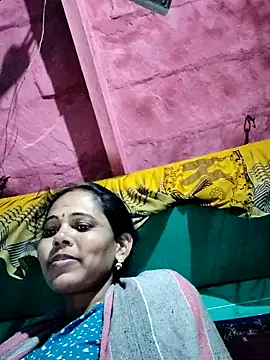 Pooja750 online show from December 2025 12:44:01 AM