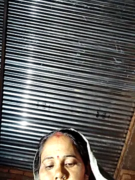 Pooja750 online show from April 2026 11:17:02 PM