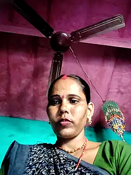 Pooja750 online show from November 2025 06:49:02 AM