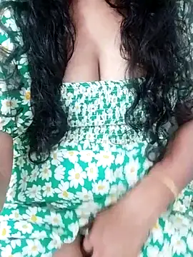 Snapshot of WarmCliff49 chatting on October 2025 06:52:02 PM WarmCliff49 online show from October 2025 06:52:02 PM