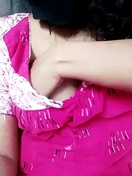 Snapshot of WarmCliff49 chatting on September 2025 07:30:01 PM WarmCliff49 online show from September 2025 07:30:01 PM