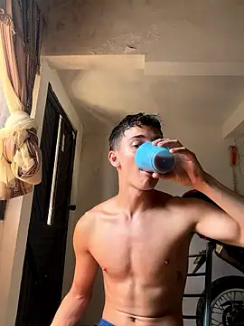 eroseliam online show from January 2026 05:20:01 PM