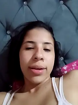 Snapshot of Liagni0 chatting on September 2025 11:00:01 PM Liagni0 online show from September 2025 11:00:01 PM