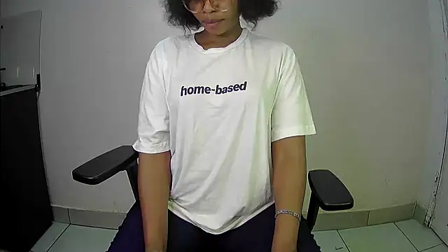 Snapshot of GingerGlow94 chatting on September 2025 04:51:02 PM GingerGlow94 online show from September 2025 04:51:02 PM