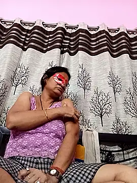 Snapshot of Gullapi chatting on October 2025 07:32:01 AM Gullapi online show from October 2025 07:32:01 AM