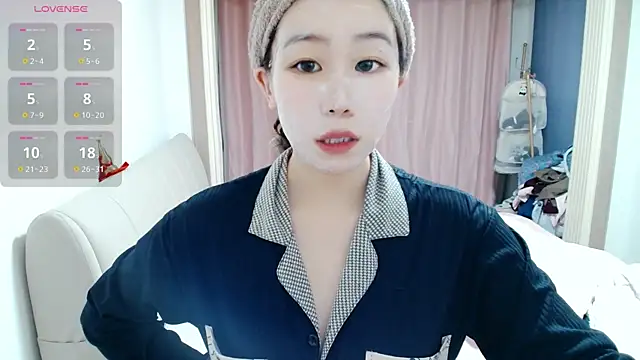 Annasweet- online show from October 2025 11:42:02 AM