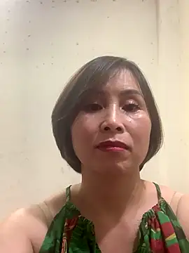 Snapshot of Hello_Linchii chatting on September 2025 06:30:01 PM Hello Linchii online show from September 2025 06:30:01 PM