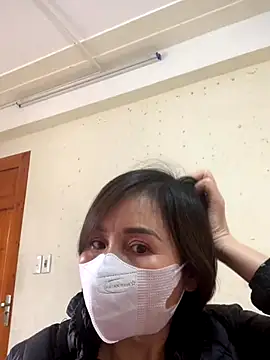 Snapshot of Hello_Linchii chatting on September 2025 03:38:02 AM Hello Linchii online show from September 2025 03:38:02 AM