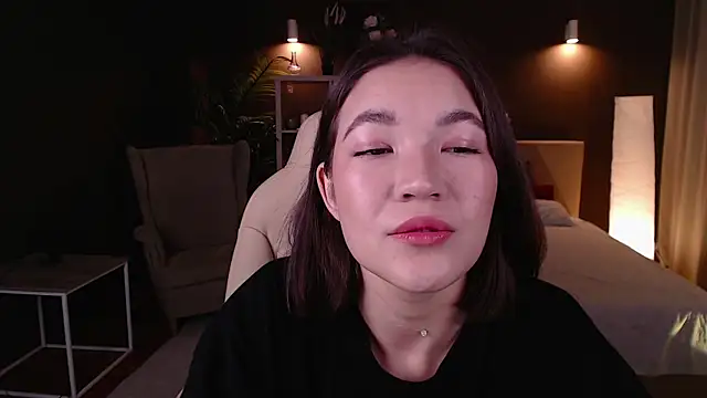 Halle Berrry online show from September 2025 02:02:01 PM
