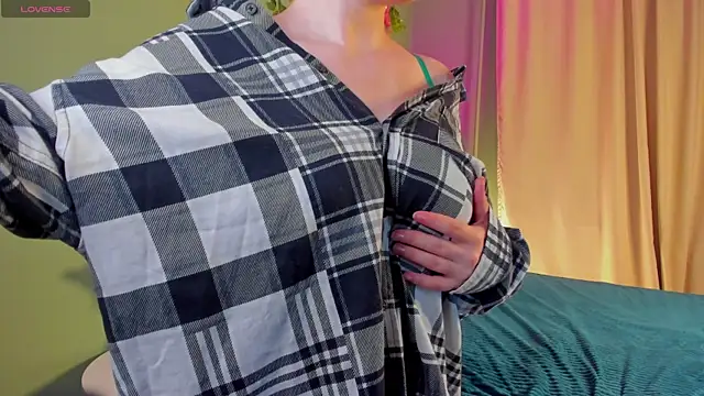 Penny Stanley online show from October 2025 01:51:02 AM