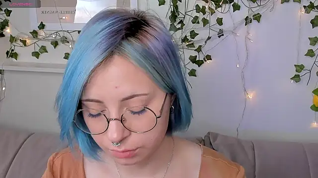 Penny Stanley online show from September 2025 02:37:02 AM