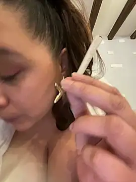 Snapshot of Big_Boob_Gang chatting on November 2025 09:25:01 PM Big Boob Gang online show from November 2025 09:25:01 PM