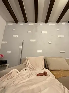 Snapshot of Big_Boob_Gang chatting on November 2025 09:24:01 PM Big Boob Gang online show from November 2025 09:24:01 PM