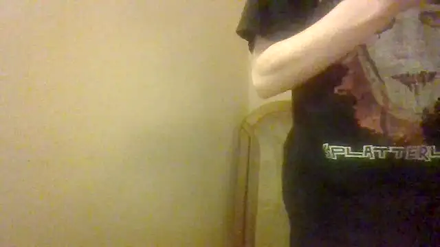 your boy toy18 online show from October 2025 10:21:02 PM