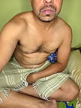 Snapshot of BindaasBong chatting on October 2025 06:19:01 PM BindaasBong online show from October 2025 06:19:01 PM