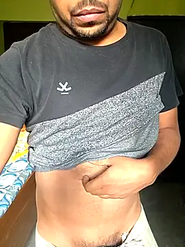 Snapshot of BindaasBong chatting on November 2025 01:39:01 AM BindaasBong online show from November 2025 01:39:01 AM