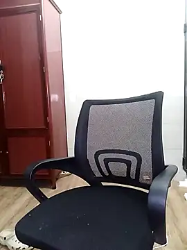 Viviann08 online show from April 2026 02:32:02 PM