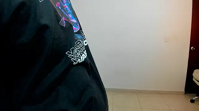 Snapshot of chatting on October 2025 11:20:01 AM online show from October 2025 11:20:01 AM