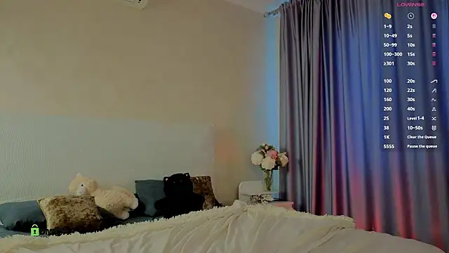 Snapshot of _sophielov chatting on February 2026 06:26:01 AM sophielov online show from February 2026 06:26:01 AM