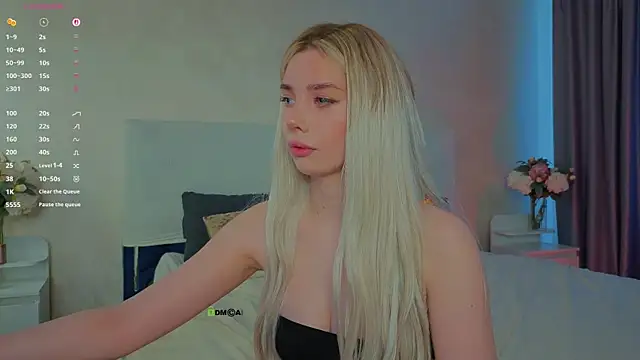 Snapshot of _sophielov chatting on June 2026 01:22:02 PM sophielov online show from June 2026 01:22:02 PM