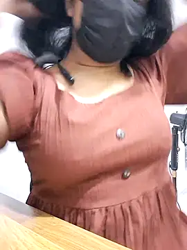 Snapshot of BeautyGirl_sara chatting on September 2025 12:55:01 PM BeautyGirl sara online show from September 2025 12:55:01 PM
