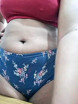 Snapshot of BeautyGirl_sara chatting on December 2025 06:45:01 AM BeautyGirl sara online show from December 2025 06:45:01 AM